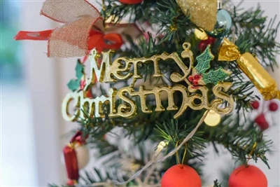 A motocicleta XINLING deseja a todos um feliz Natal e um próspero ano novo